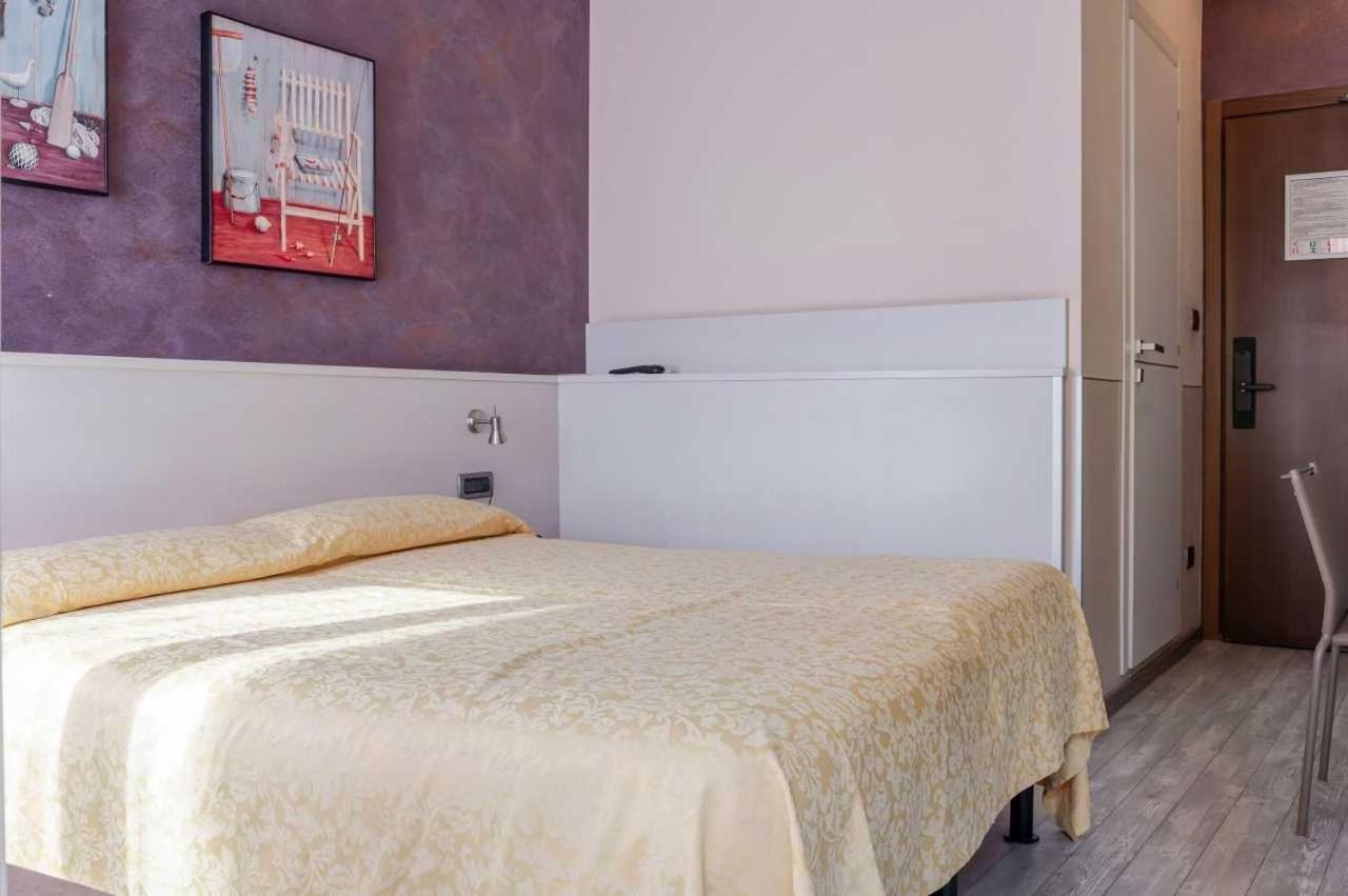 Hotel Posta - 3 Stars - Comfortable Stay In Ventimiglia Exteriér fotografie