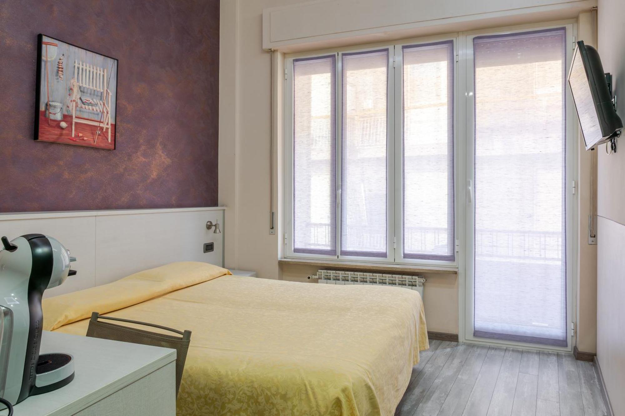 Hotel Posta - 3 Stars - Comfortable Stay In Ventimiglia Exteriér fotografie