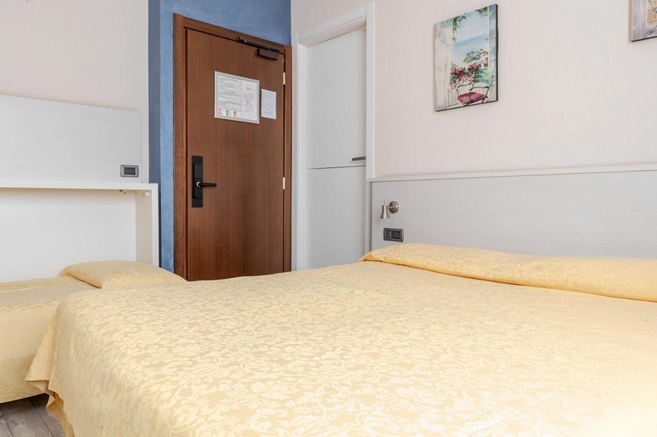 Hotel Posta - 3 Stars - Comfortable Stay In Ventimiglia Exteriér fotografie