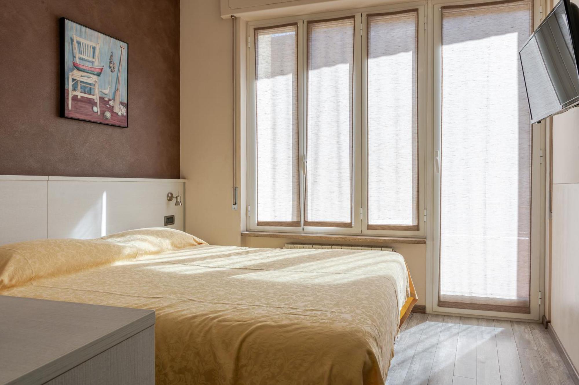 Hotel Posta - 3 Stars - Comfortable Stay In Ventimiglia Exteriér fotografie